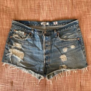 COPY - Re/Done vintage Levi’s cutoff shorts; size 29.